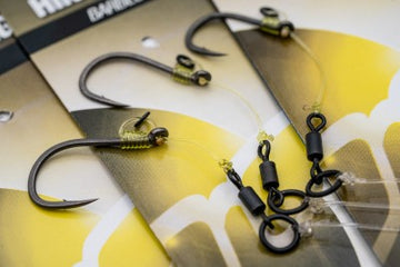 Korda Hinge Rig Choddy Barbed - Előkötött horog